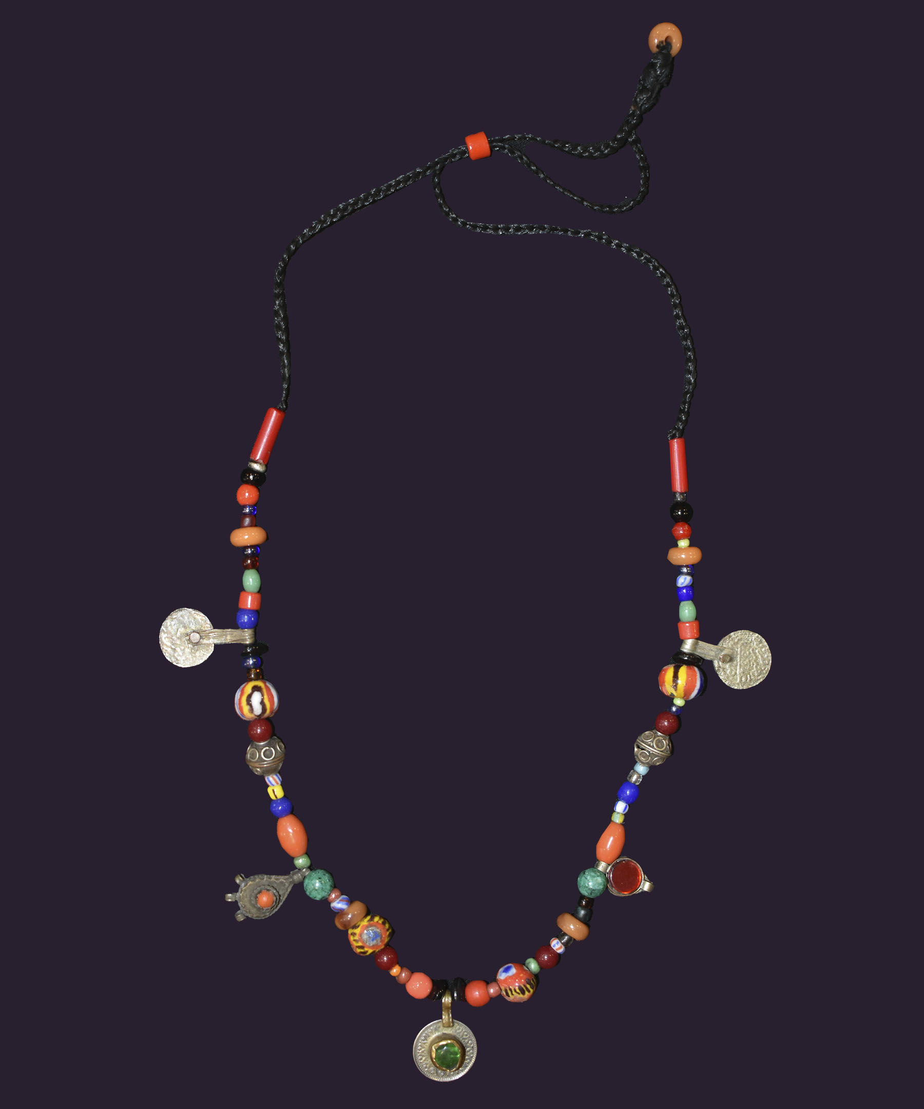 ETHNIC NECKLACE