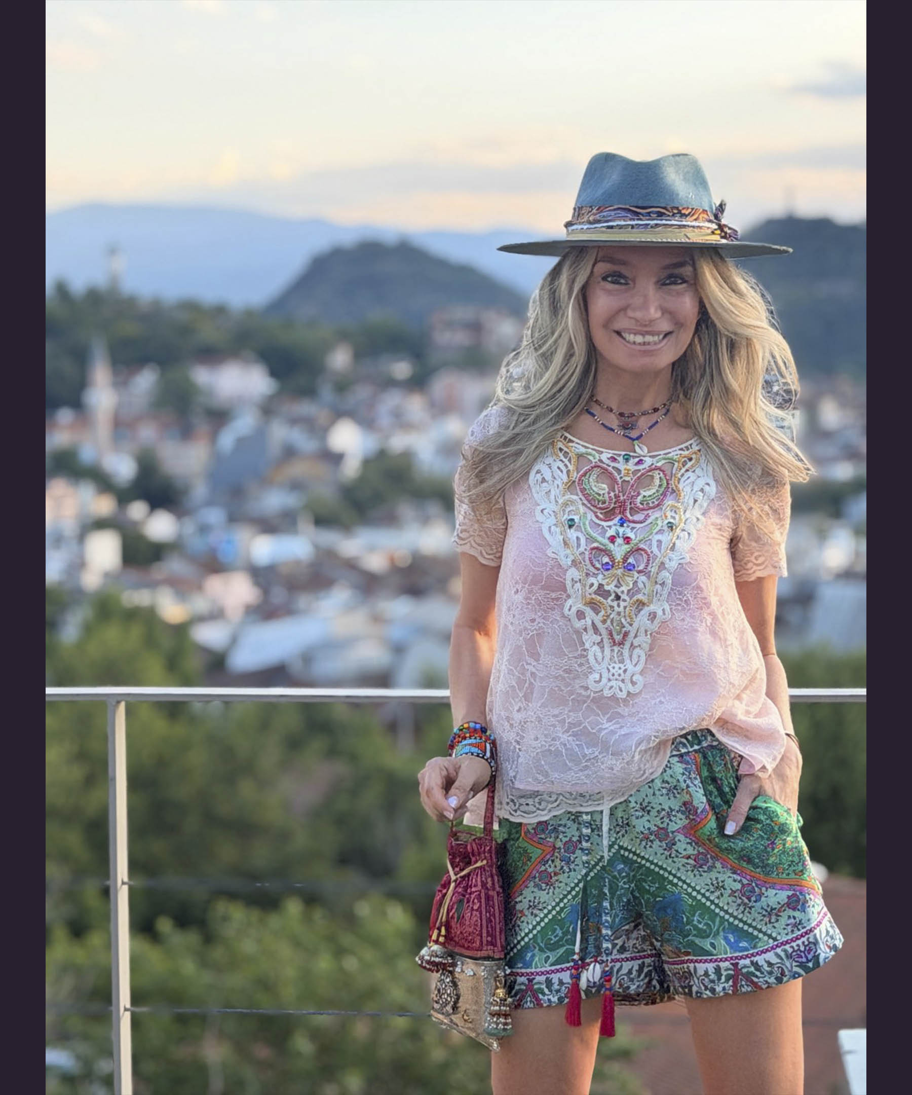 ZANZIBAR DESIGNER BERMUDA SHORTS