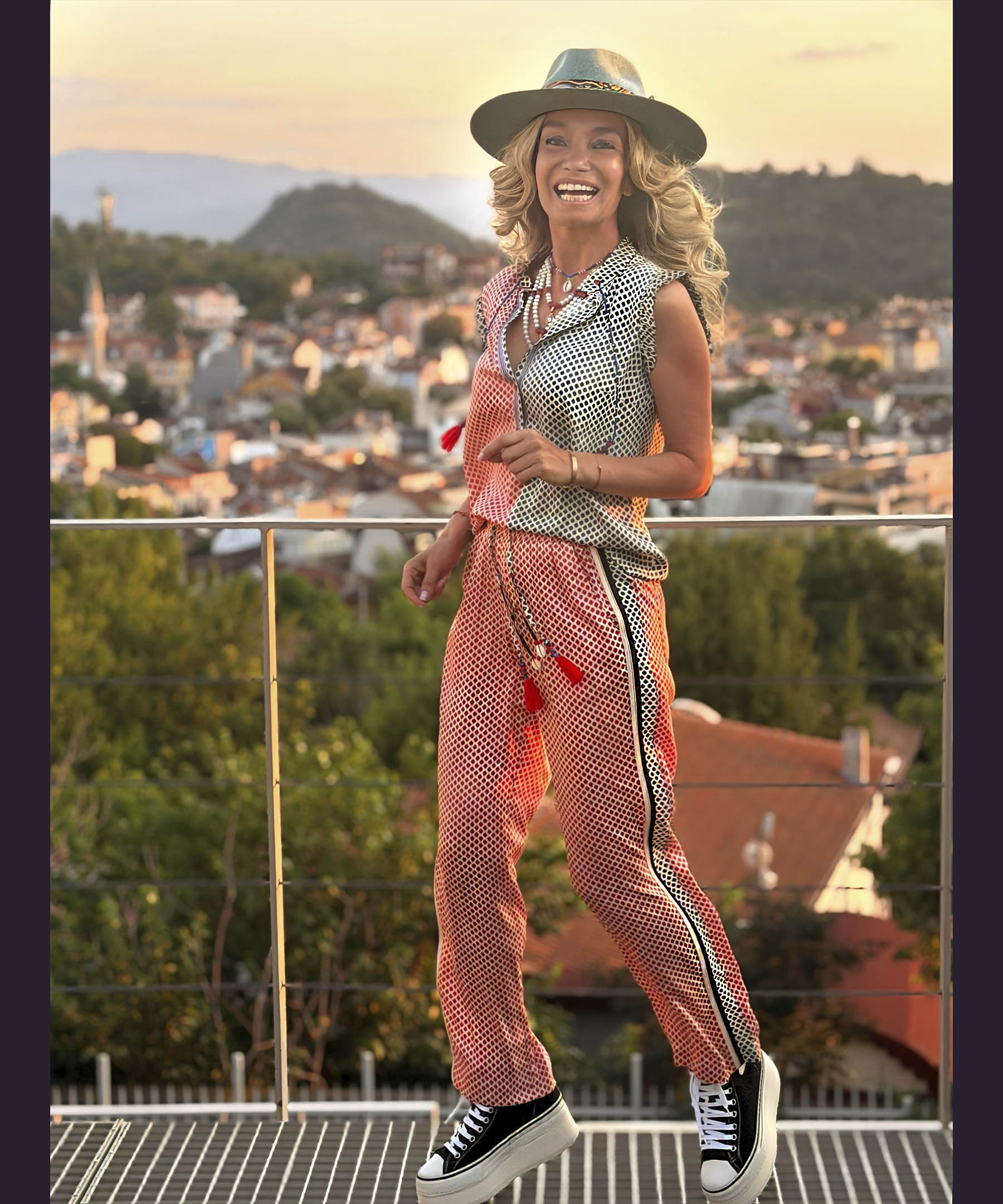 DESIGNER PANTS Red WAVE