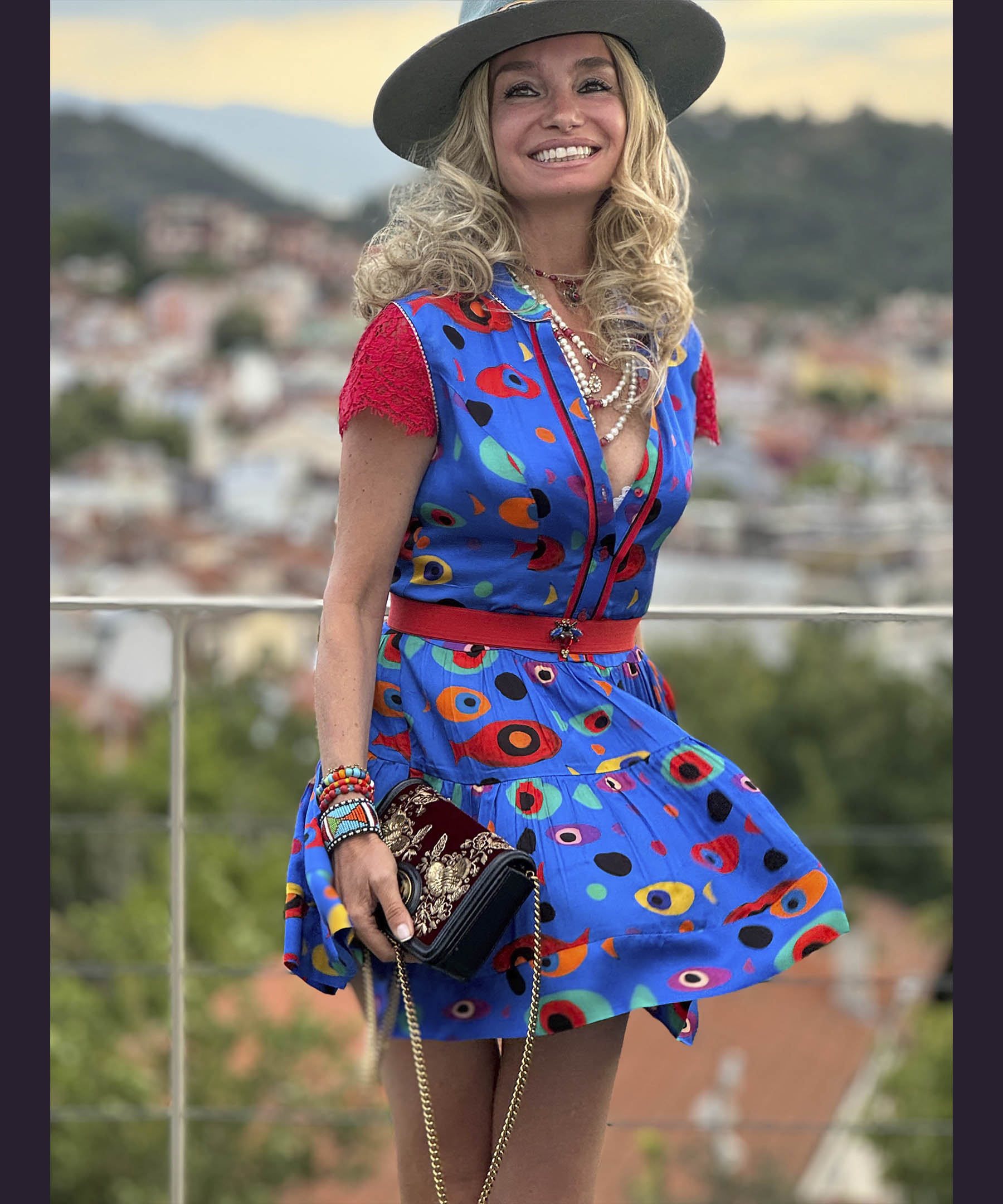 ДИЗАЙНЕРСКА РОКЛЯ CAPRI BLUE