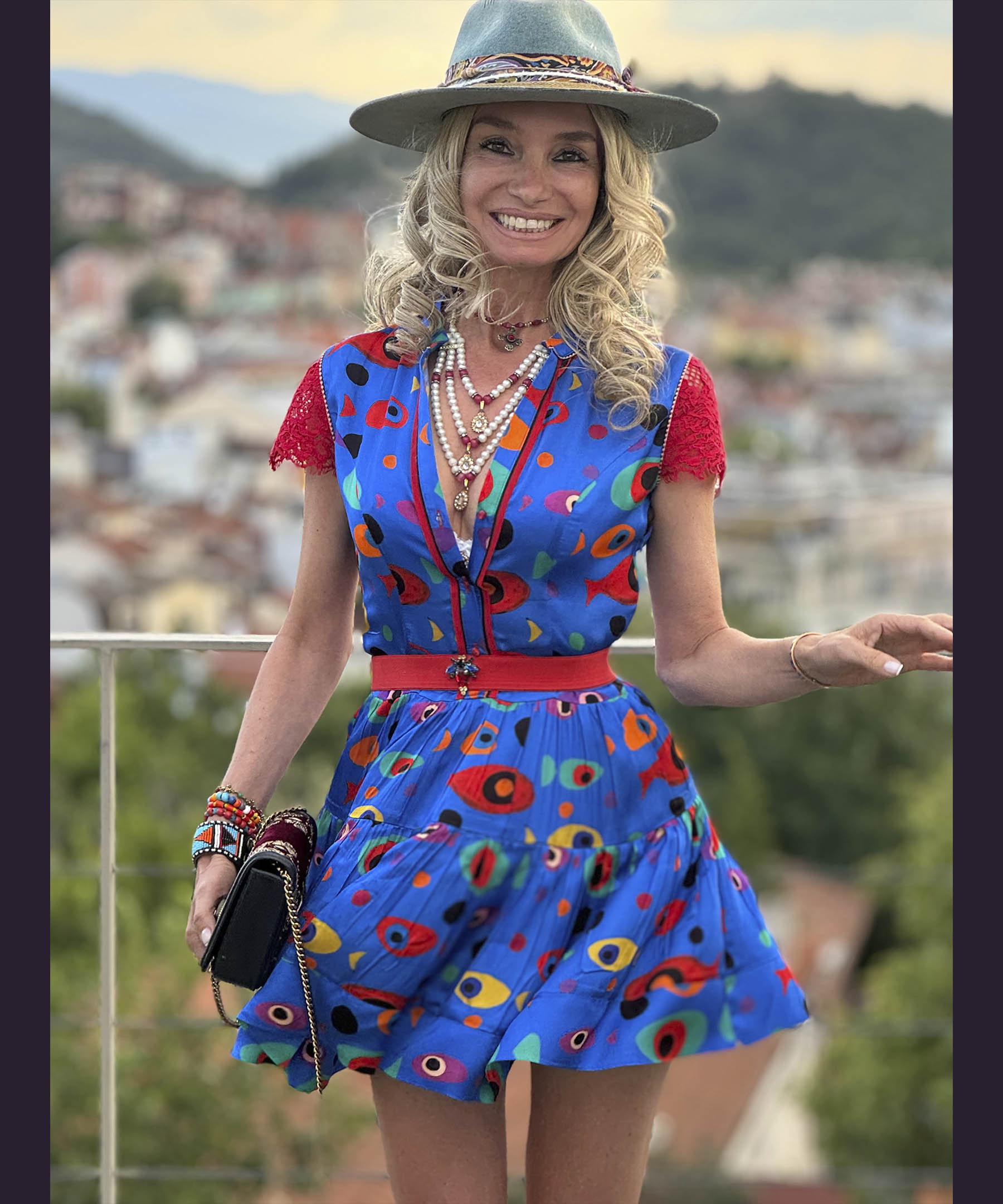 ДИЗАЙНЕРСКА РОКЛЯ CAPRI BLUE